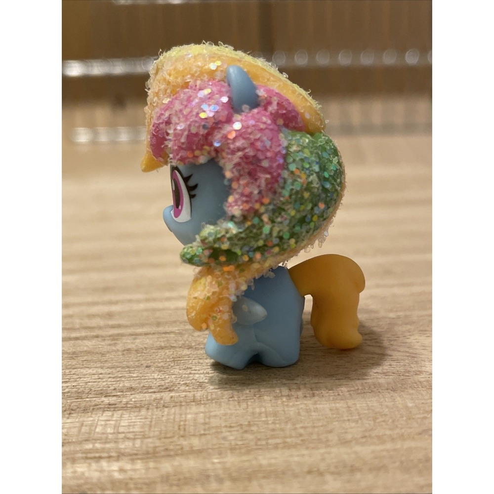 My Little Pony Glitter Cutie Rainbow Dash 1.75" - Picture 3 of 4